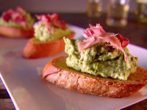 Pea_Pesto_Crostini_gh0146